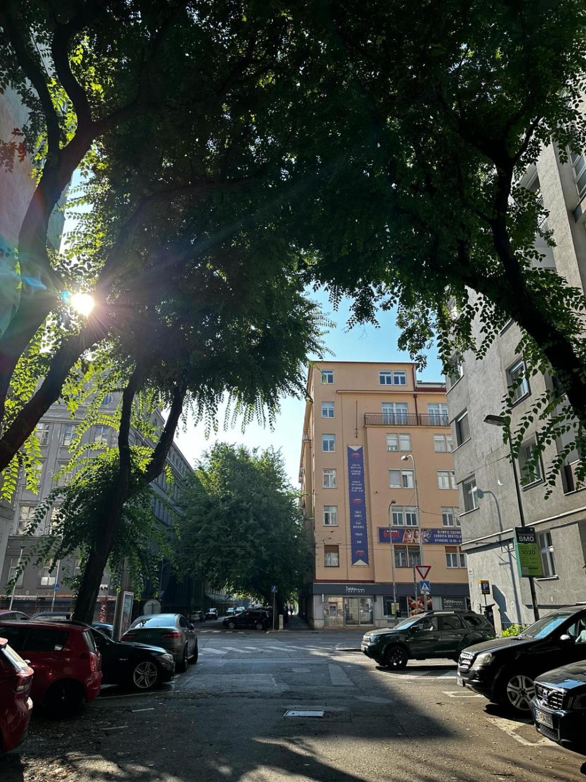 Appartamento Urban Zenhouse No.2 - Breakfast Included Bratislava Esterno foto