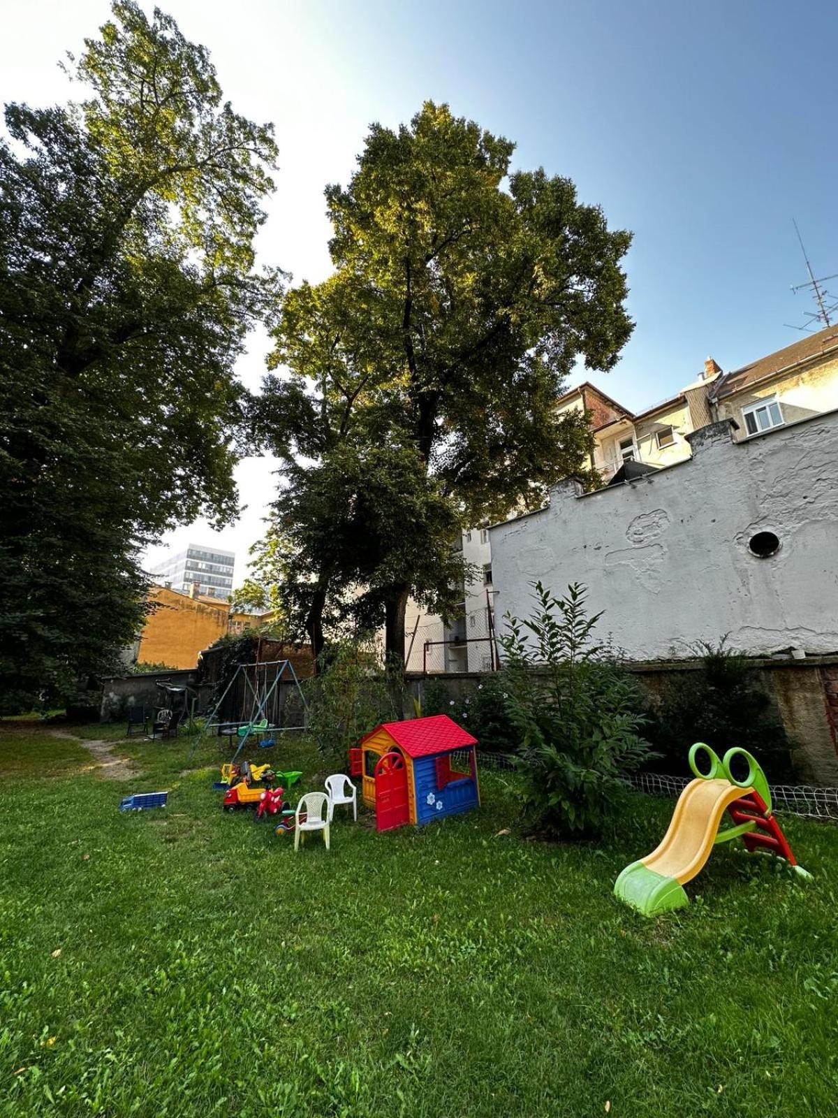 Appartamento Urban Zenhouse No.2 - Breakfast Included Bratislava Esterno foto