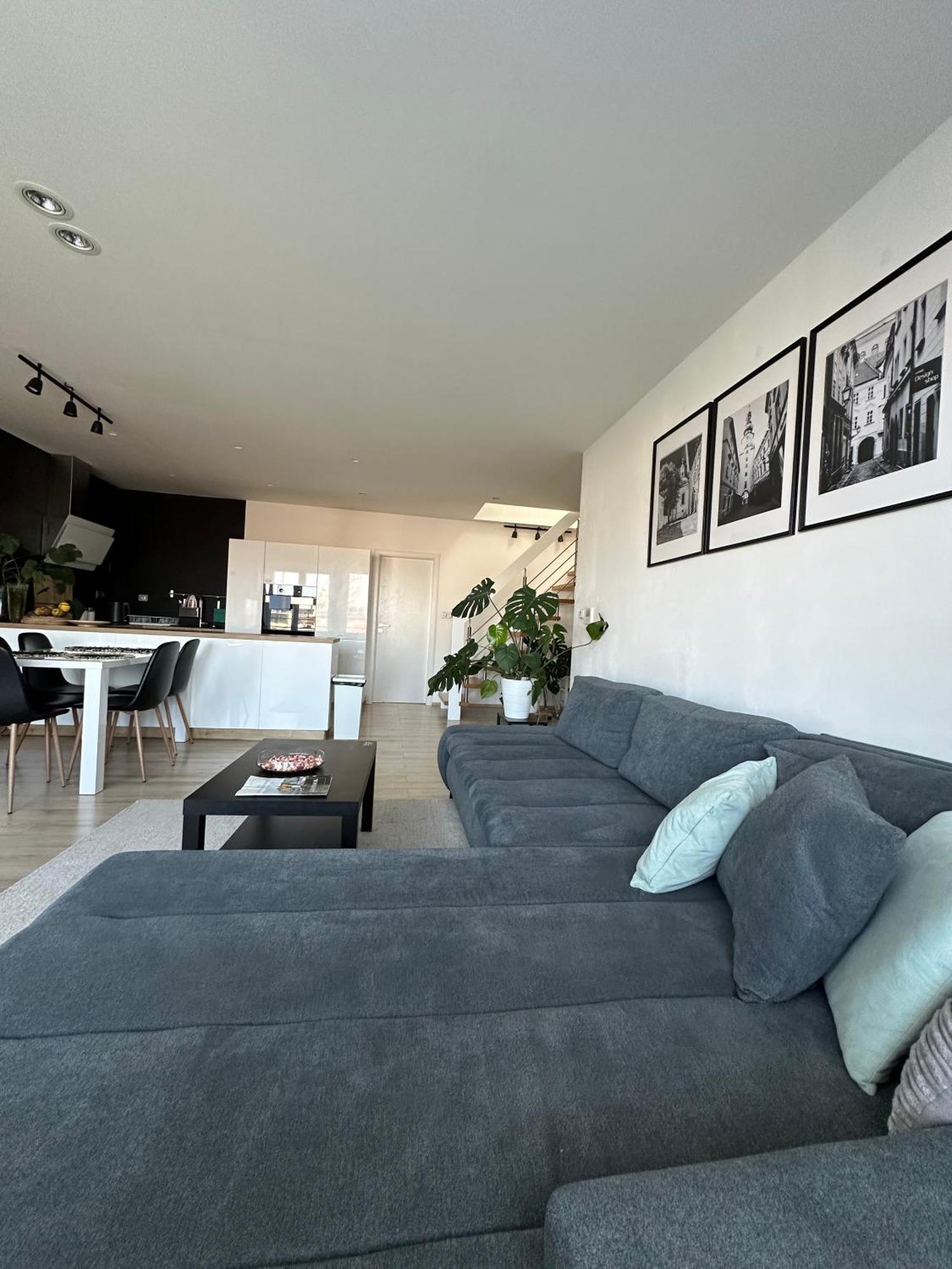 Appartamento Urban Zenhouse No.2 - Breakfast Included Bratislava Esterno foto