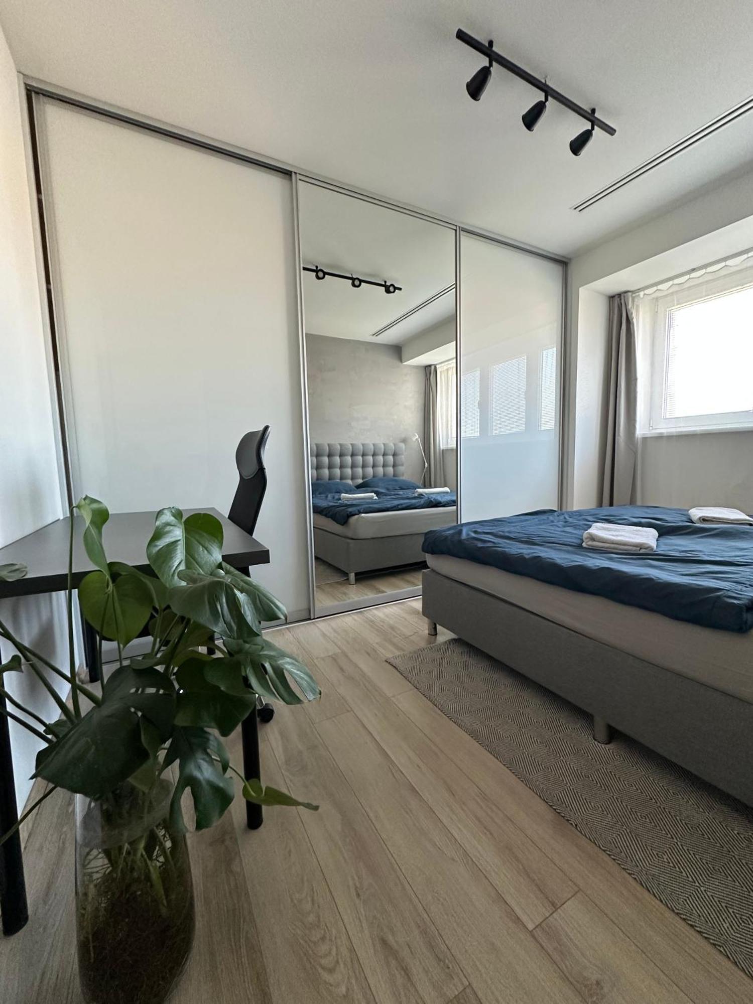 Appartamento Urban Zenhouse No.2 - Breakfast Included Bratislava Esterno foto